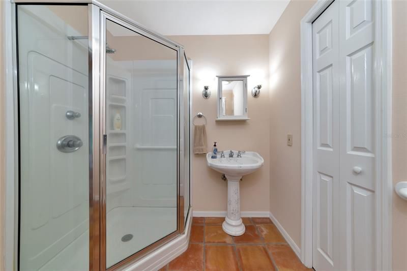 最近售出: $580,000 (2 贝兹, 2 浴室, 1309 平方英尺)