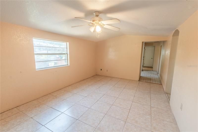 Recently Sold: $99,500 (3 beds, 1 baths, 1213 Square Feet)