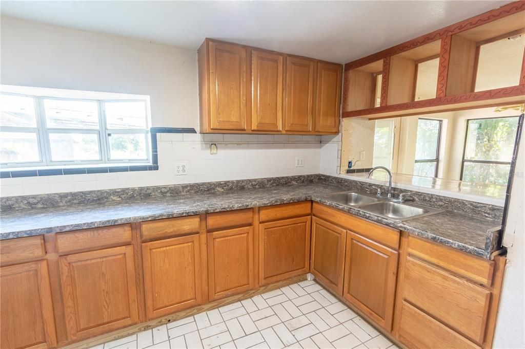 Recently Sold: $99,500 (3 beds, 1 baths, 1213 Square Feet)