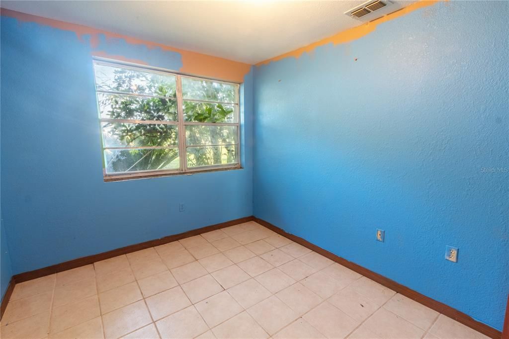 Recently Sold: $99,500 (3 beds, 1 baths, 1213 Square Feet)