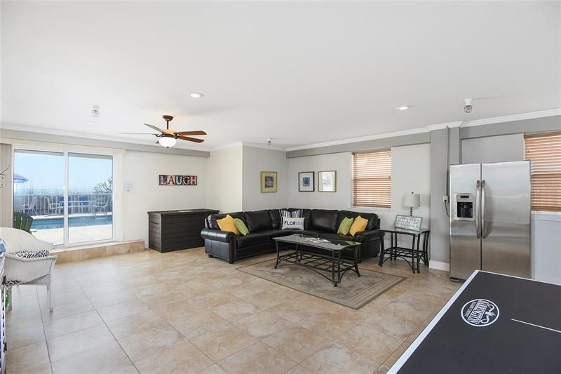 Recently Sold: $2,200,000 (3 beds, 3 baths, 2287 Square Feet)