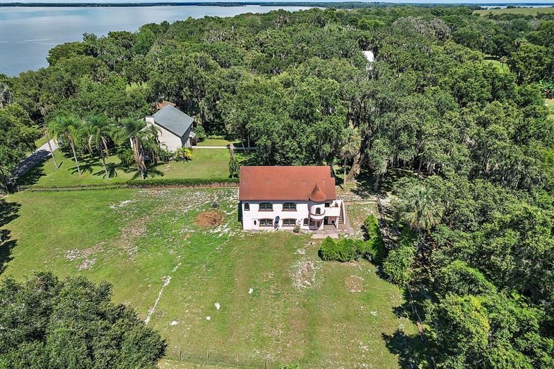 Recently Sold: $699,999 (4 beds, 6 baths, 1440 Square Feet)