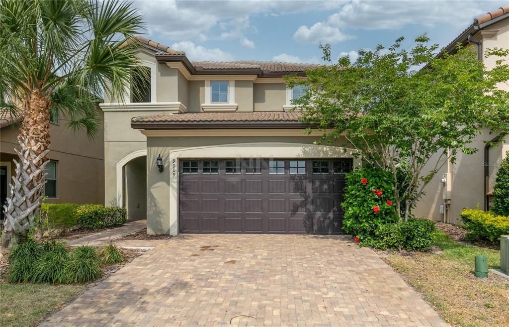 Recently Sold: $590,000 (5 beds, 5 baths, 2622 Square Feet)