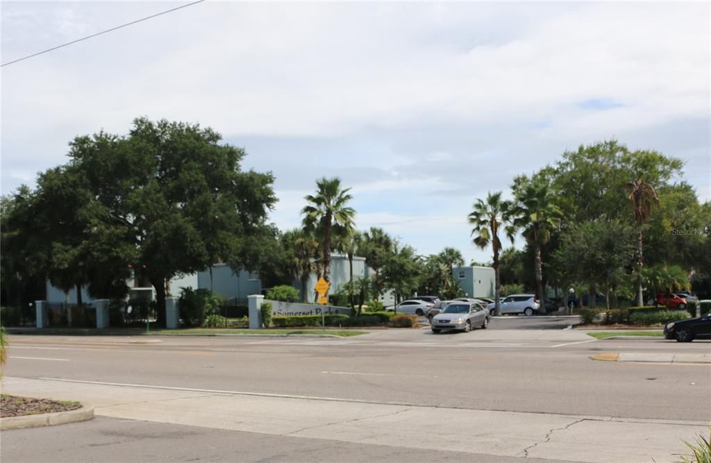 最近售出: $127,500 (1 贝兹, 1 浴室, 742 平方英尺)