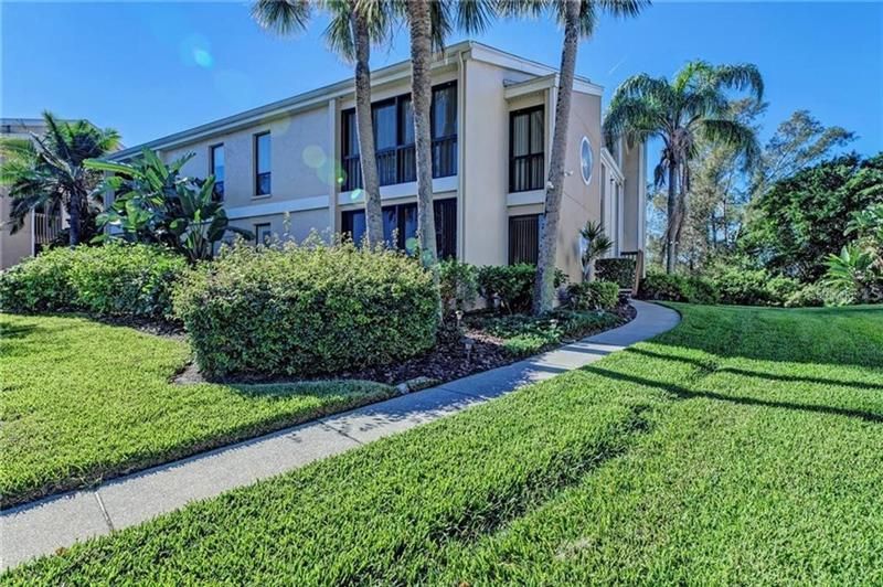 Recently Sold: $515,000 (2 beds, 2 baths, 1561 Square Feet)