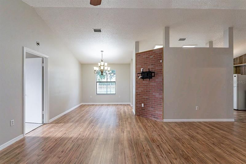 Recently Sold: $269,000 (2 beds, 2 baths, 1196 Square Feet)