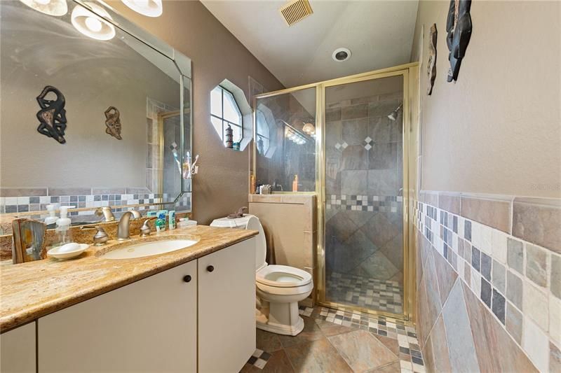 最近售出: $399,900 (3 贝兹, 2 浴室, 1278 平方英尺)