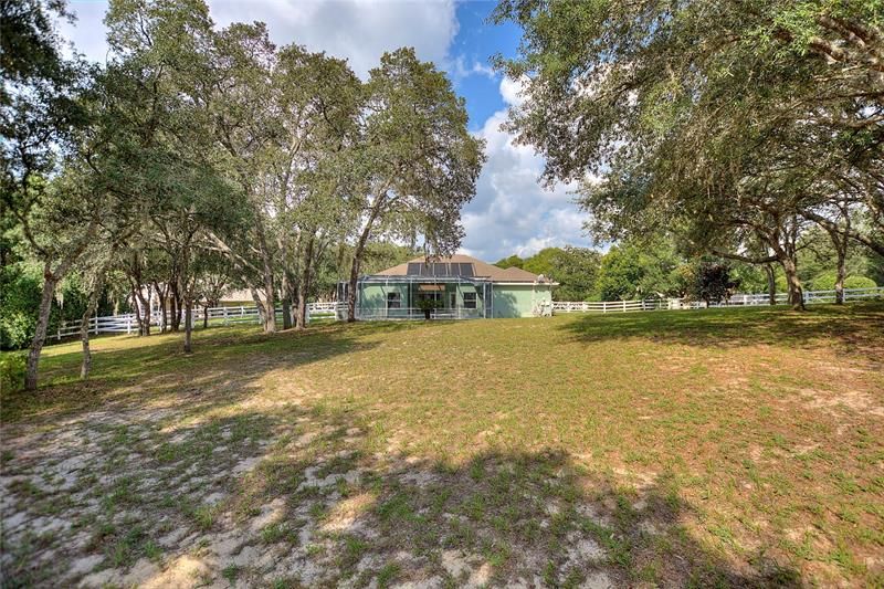 Recently Sold: $449,900 (3 beds, 3 baths, 2101 Square Feet)