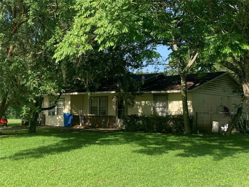 Recently Sold: $99,900 (3 beds, 1 baths, 1104 Square Feet)