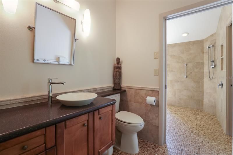 Recently Sold: $2,700,000 (3 beds, 2 baths, 2980 Square Feet)