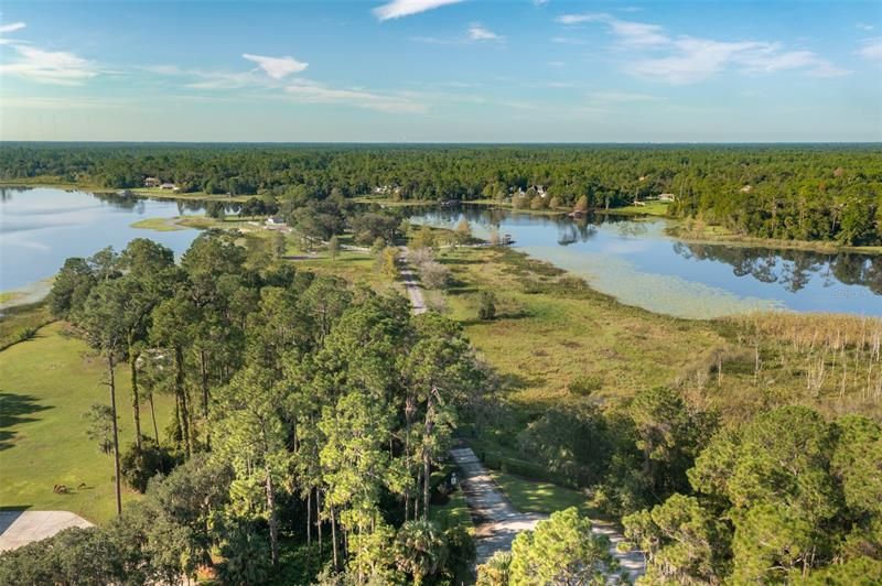 Aerial picture of Community park.