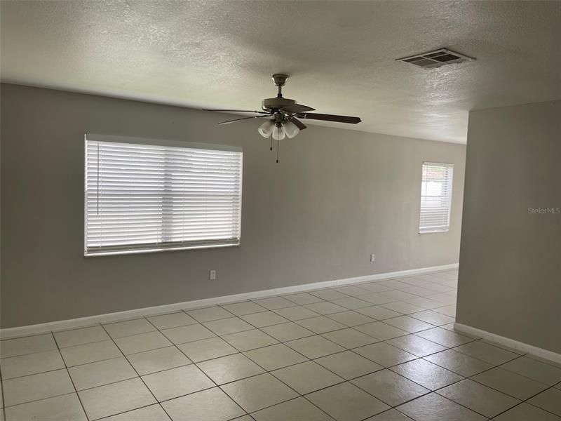 Recently Rented: $1,699 (3 beds, 2 baths, 1208 Square Feet)