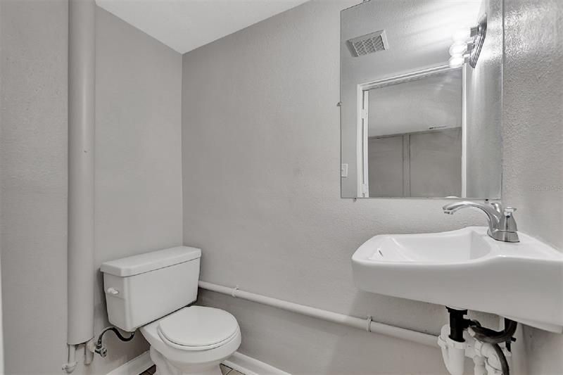 最近租的: $1,650 (3 贝兹, 1 浴室, 1081 平方英尺)