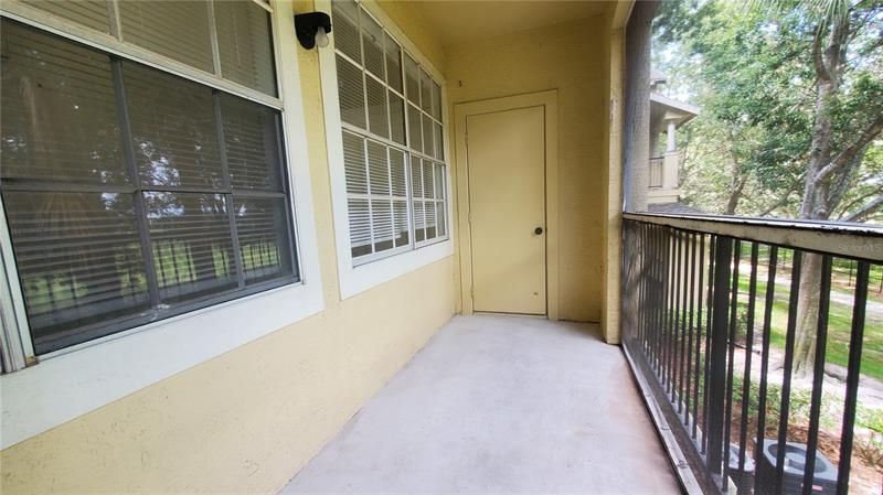 Recently Sold: $165,000 (1 beds, 1 baths, 674 Square Feet)