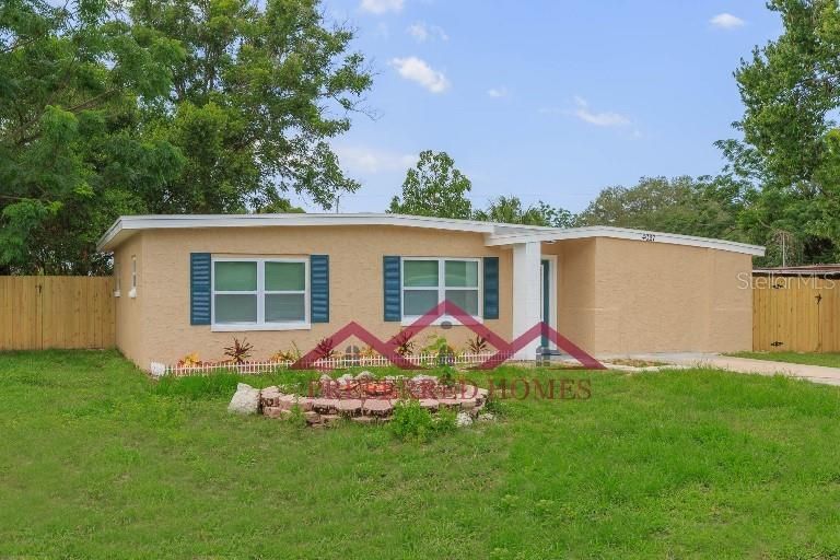 Recently Rented: $2,195 (4 beds, 2 baths, 1200 Square Feet)