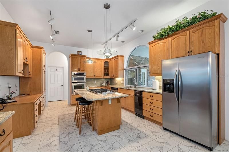 Recently Sold: $625,000 (4 beds, 3 baths, 3118 Square Feet)