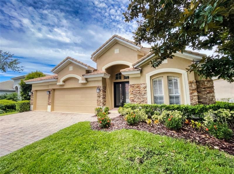 Recently Sold: $749,500 (4 beds, 3 baths, 2582 Square Feet)