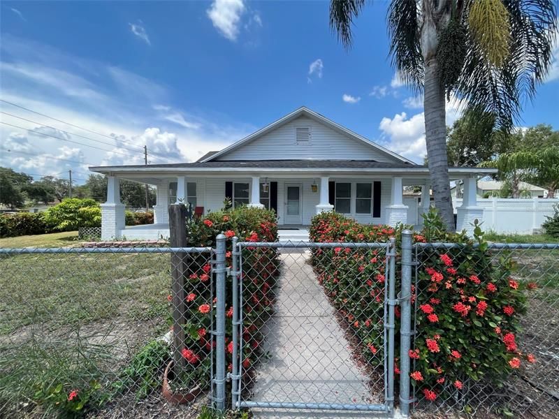 Recently Sold: $425,000 (4 beds, 0 baths, 3669 Square Feet)
