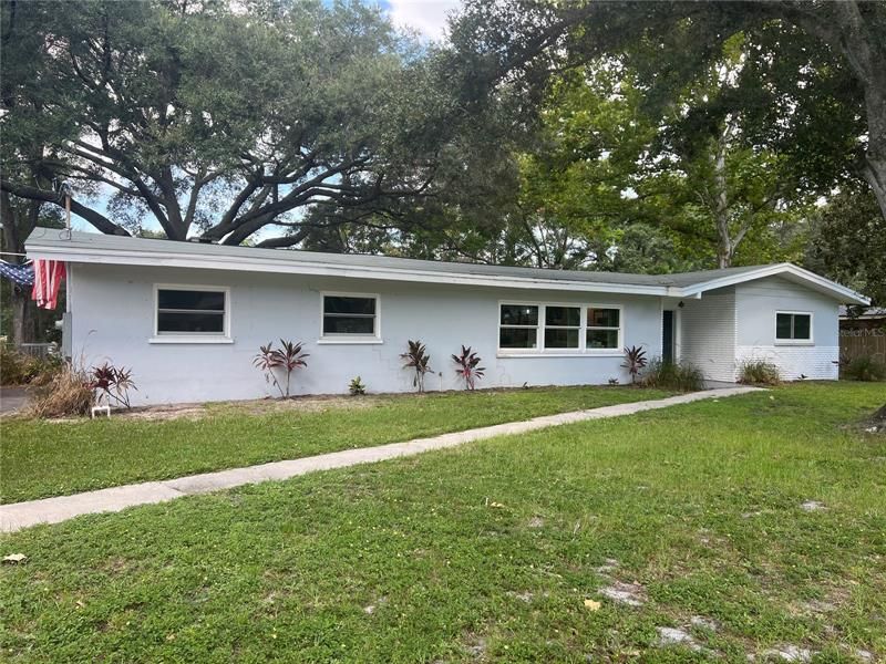Recently Sold: $699,900 (3 beds, 2 baths, 2713 Square Feet)
