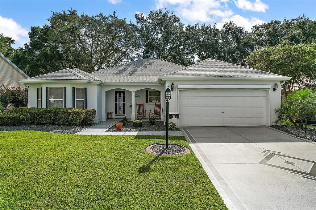 3/2 Vera Cruz w/2 Car garage