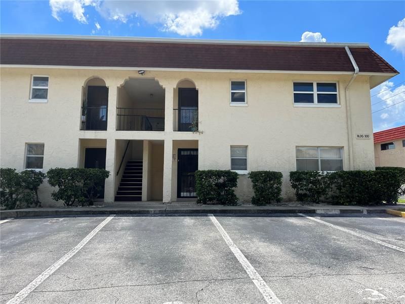 Recently Sold: $145,000 (2 beds, 2 baths, 1082 Square Feet)
