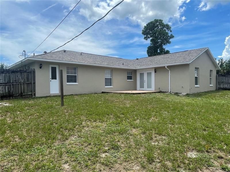 Recently Sold: $299,900 (3 beds, 2 baths, 1640 Square Feet)
