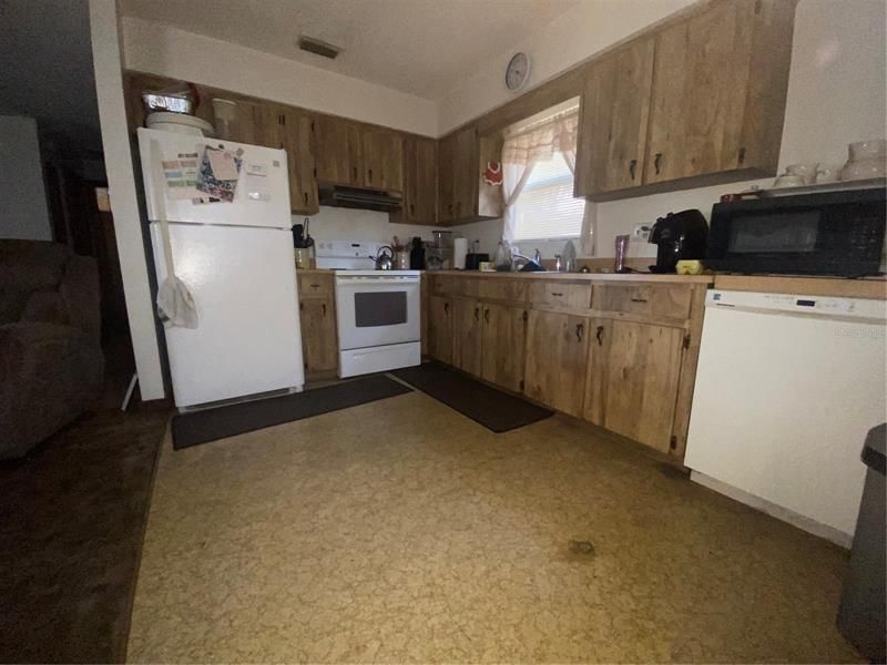 Recently Sold: $175,000 (2 beds, 1 baths, 912 Square Feet)