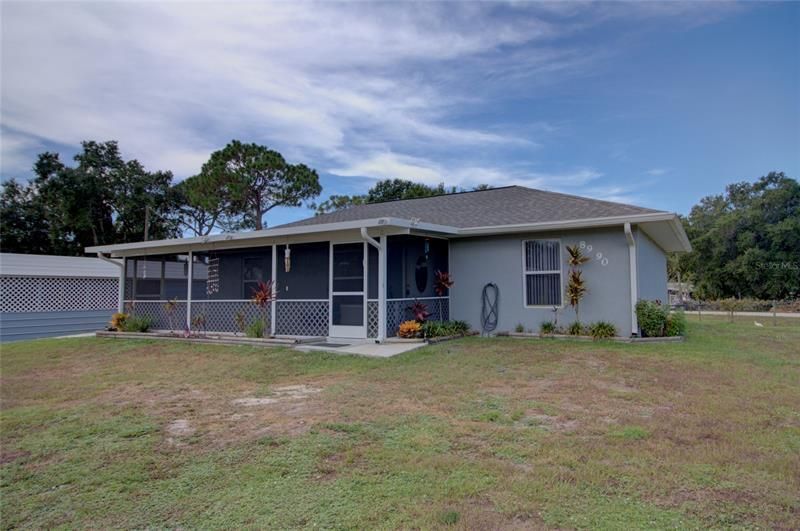Recently Sold: $359,000 (3 beds, 2 baths, 1322 Square Feet)