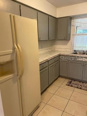 Recently Rented: $1,700 (3 beds, 2 baths, 1442 Square Feet)