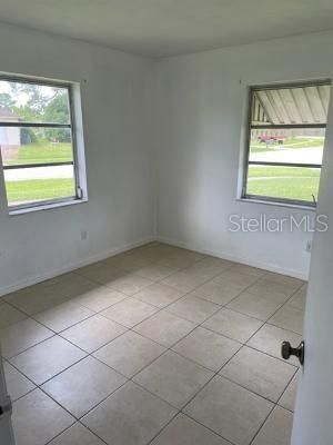 Recently Rented: $1,700 (3 beds, 2 baths, 1442 Square Feet)