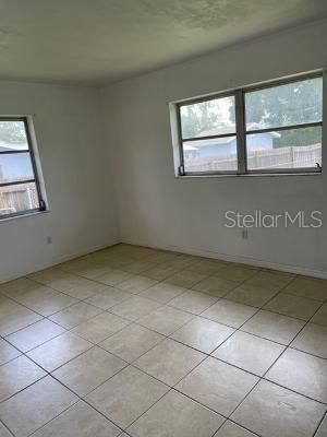 Recently Rented: $1,700 (3 beds, 2 baths, 1442 Square Feet)