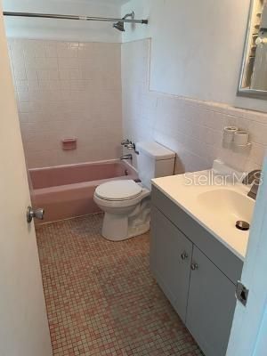 Recently Rented: $1,700 (3 beds, 2 baths, 1442 Square Feet)