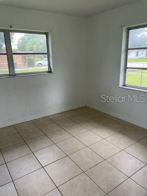 Recently Rented: $1,700 (3 beds, 2 baths, 1442 Square Feet)