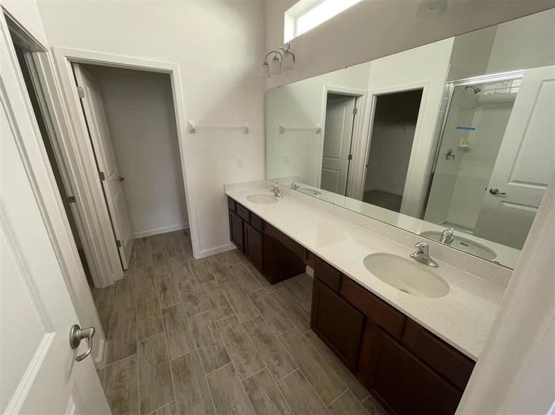 Недавно арендовано: $5,500 (12 спален, 11 ванн, 4800 Квадратных фут)