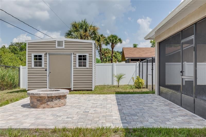 Recently Sold: $415,000 (4 beds, 2 baths, 2161 Square Feet)