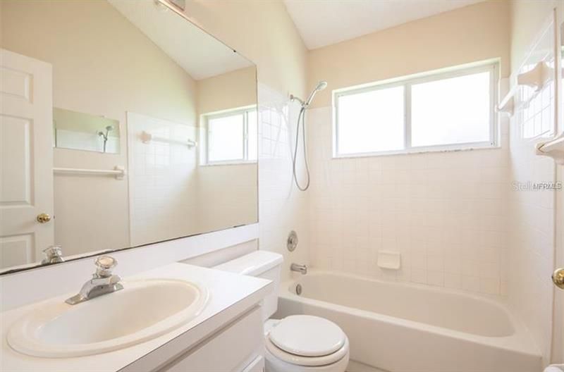 Недавно арендовано: $4,000 (4 спален, 2 ванн, 2089 Квадратных фут)