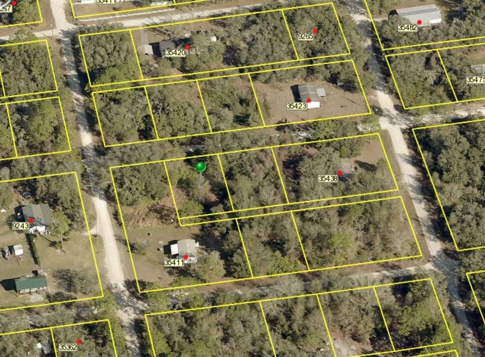 На продажу: $18,000 (0.24 acres)