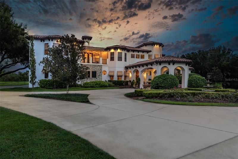 Recently Sold: $2,500,000 (5 beds, 4 baths, 6290 Square Feet)