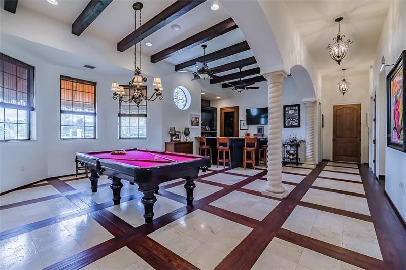 Recently Sold: $2,500,000 (5 beds, 4 baths, 6290 Square Feet)