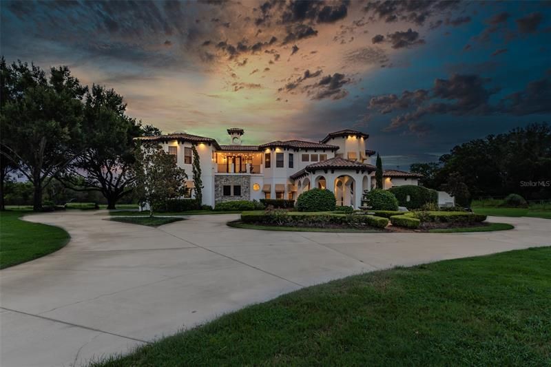 Recently Sold: $2,500,000 (5 beds, 4 baths, 6290 Square Feet)