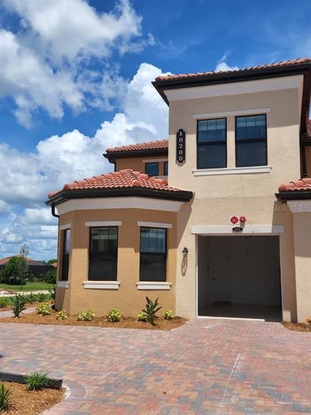 Recently Sold: $420,555 (2 beds, 2 baths, 1709 Square Feet)