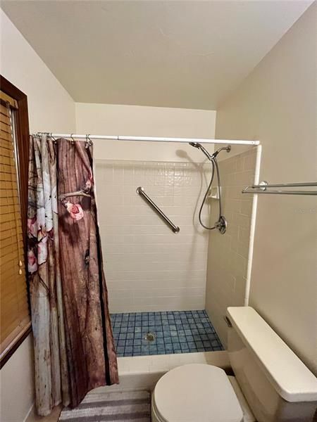 最近售出: $260,000 (3 贝兹, 2 浴室, 1264 平方英尺)