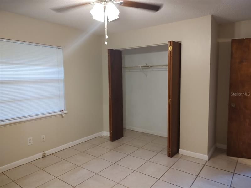 Recently Rented: $950 (2 beds, 1 baths, 808 Square Feet)