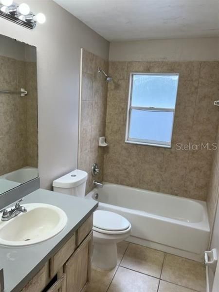 最近租的: $2,050 (3 贝兹, 2 浴室, 1229 平方英尺)