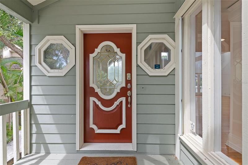Who doesn't love a door like this to welcome you home!
