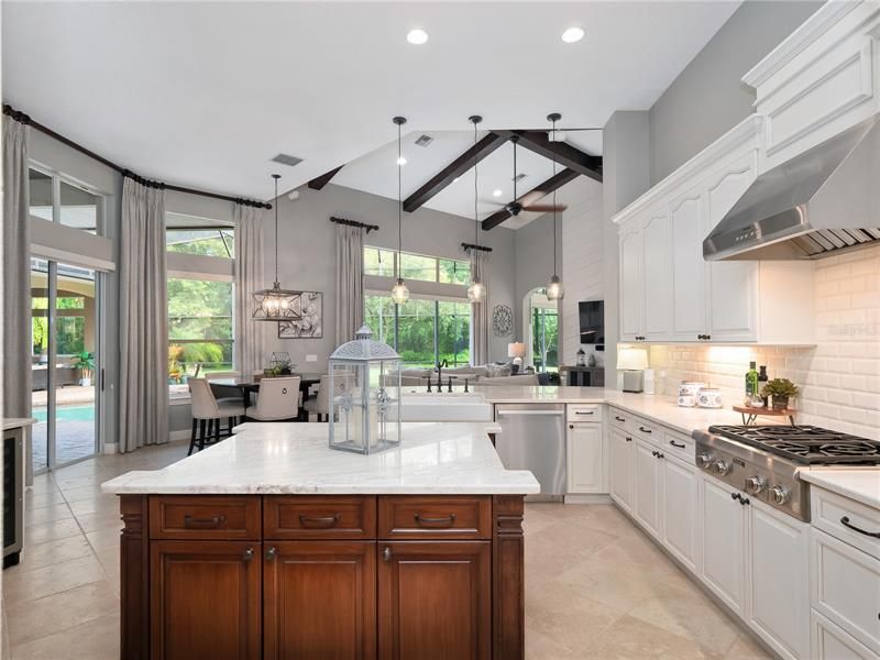 Recently Sold: $1,499,000 (5 beds, 5 baths, 4464 Square Feet)