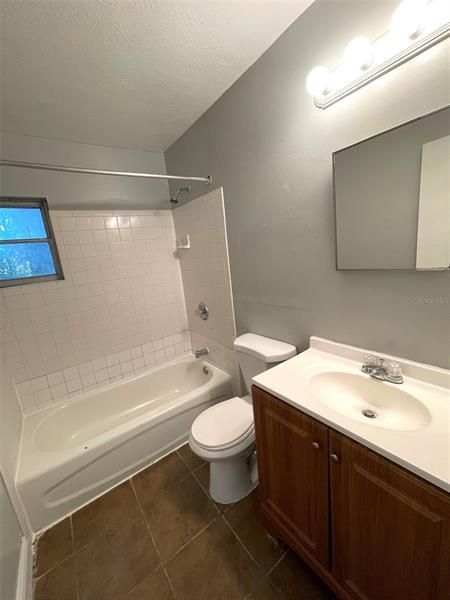 Недавно арендовано: $1,550 (3 спален, 2 ванн, 920 Квадратных фут)