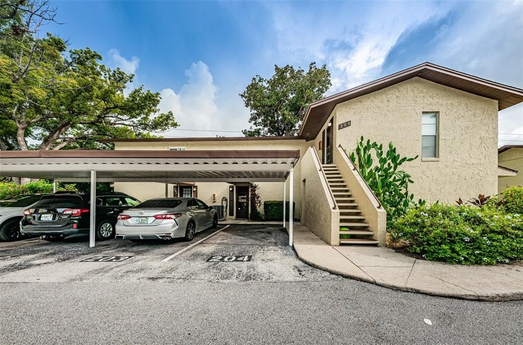 Recently Sold: $200,000 (2 beds, 1 baths, 816 Square Feet)