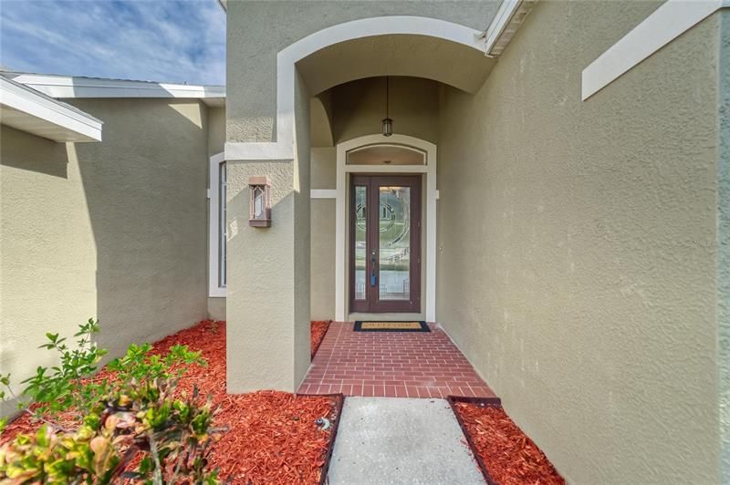 Recently Sold: $450,000 (4 beds, 3 baths, 2883 Square Feet)