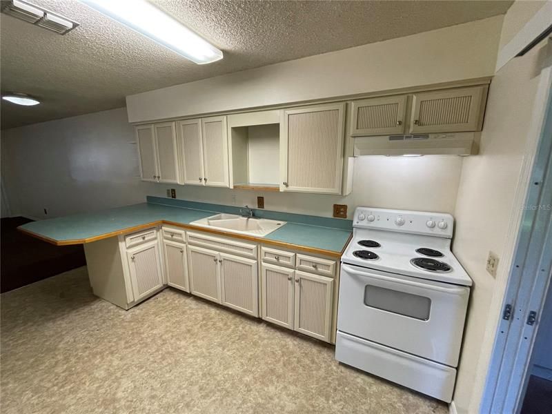 Recently Rented: $1,650 (2 beds, 2 baths, 1050 Square Feet)